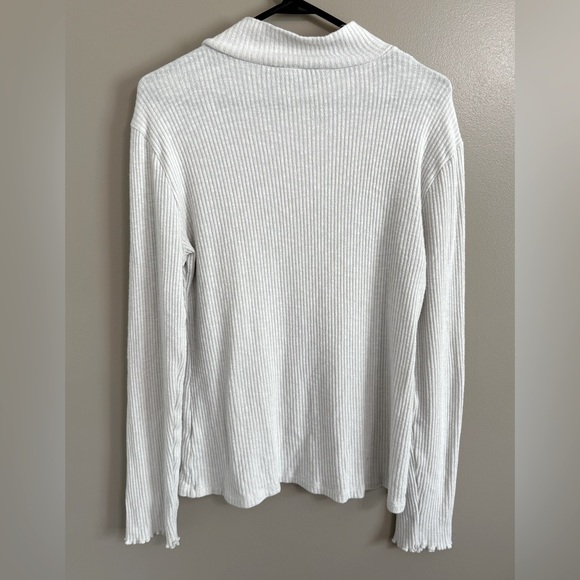 J.Crew ivory ribbed mock neck sweater gold‎ button shoulder accent Women’s L - Picture 4 of 8
